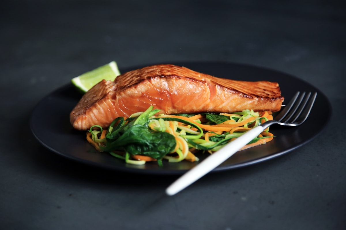 Dark leafy greens supporting brain health with vitamins and antioxidants